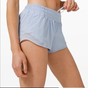 Lululemon hotty hot shorts size 6
